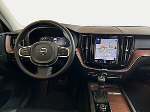 Volvo  XC60 D4 Automatikgetriebe (140kW/190PS) Momentum Pro