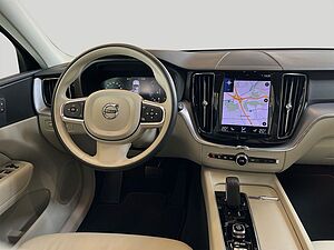 Volvo  XC60 Momentum Pro, B5 Mild-Hybrid Diesel AWD