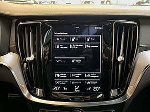 Volvo  T8 Recharge AWD R-Design Aut Glasd 360° 19'