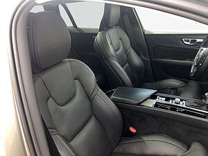 Volvo  D4 AWD Geartronic