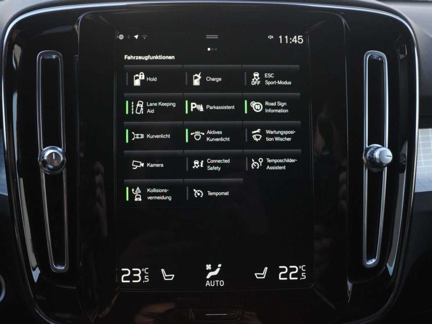 Volvo  T4 Recharge DKG Inscription Expression *AHK*