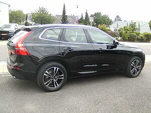 Volvo  XC60 B5 Mild-Hybrid Benzin AWD Automatikgetriebe (184kW/250PS) Momentum Pro