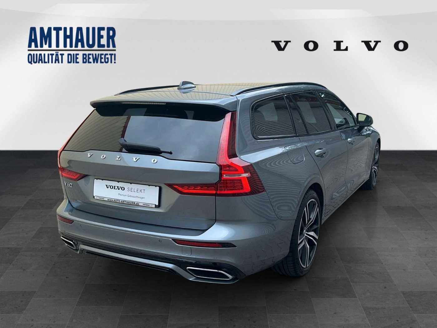 Volvo  T8 R Design Twin Engine AWD Head-up/Pano/AHK