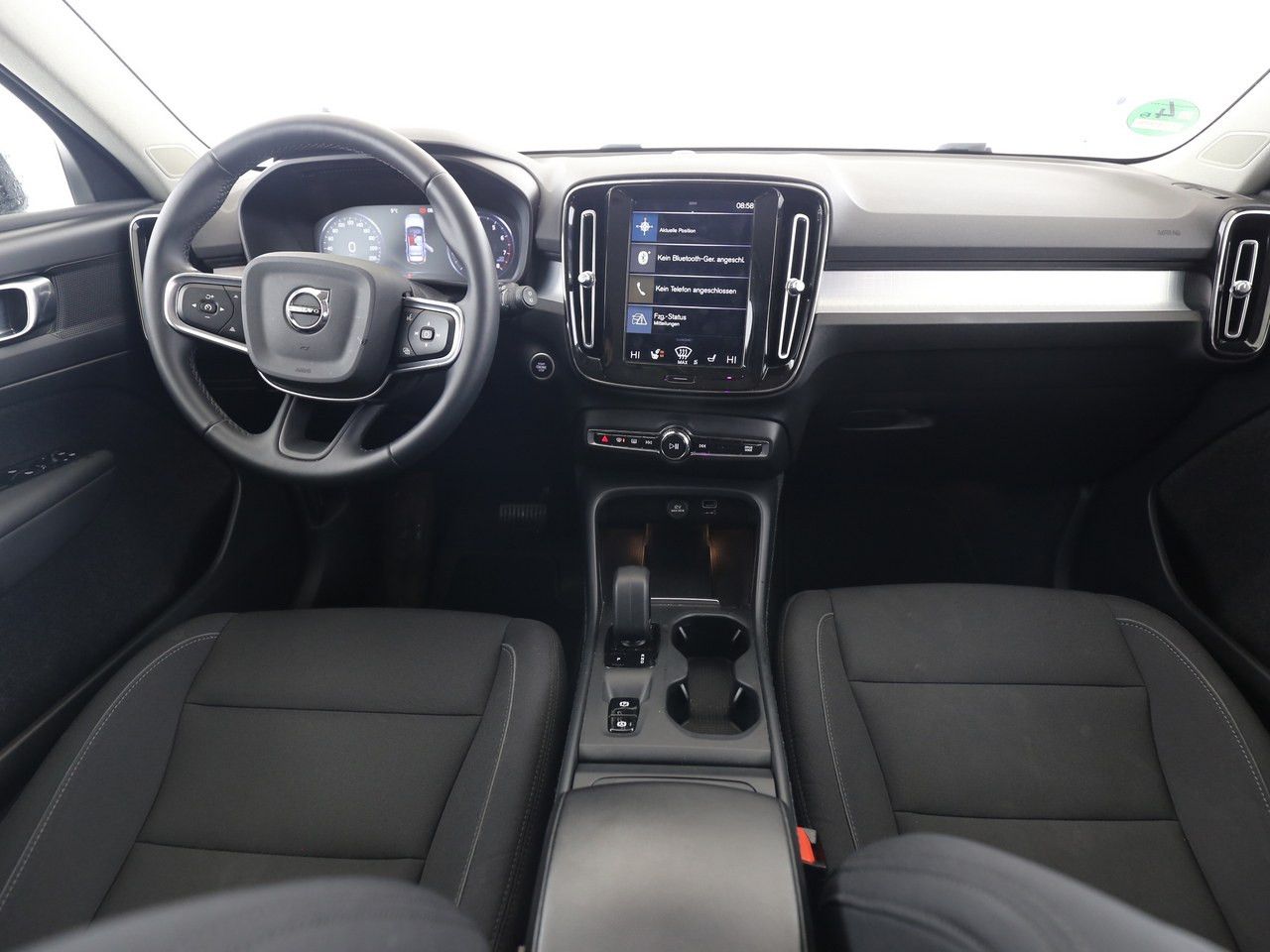 Volvo  XC40 Momentum Pro, T3 Automatikgetriebe