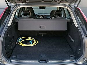 Volvo  XC60 T8 Twin Engine AWD Geartronic (235+65 KW/320+87PS) Momentum aut.