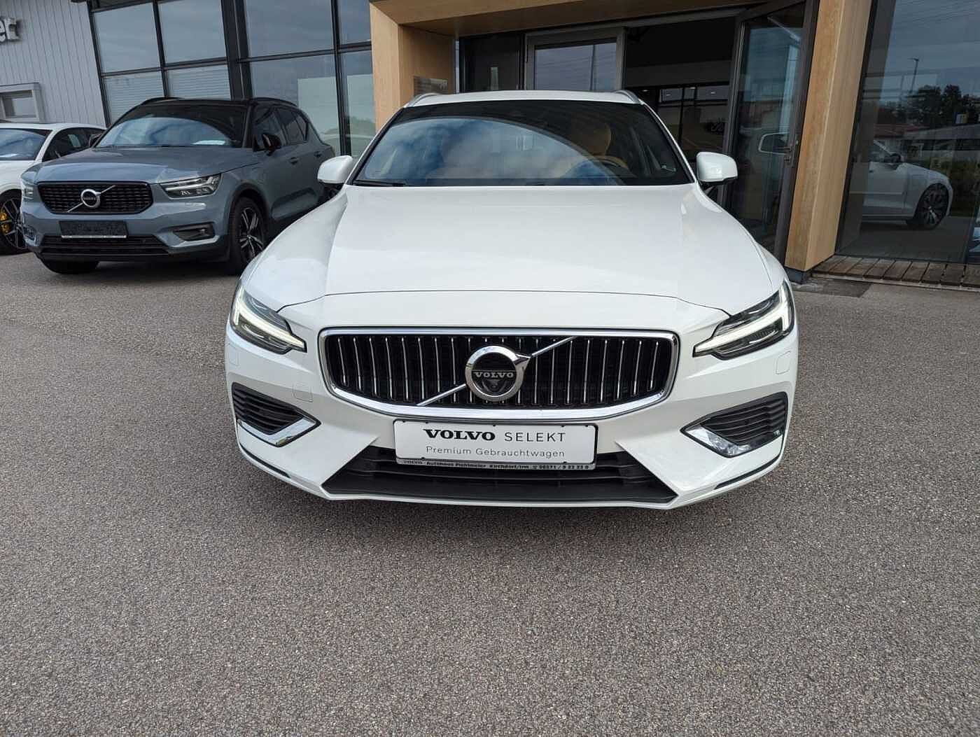 Volvo  V60 T6 TWIN ENGINE AWD Automatikgetriebe (223+65kW/303+87PS)  Inscription