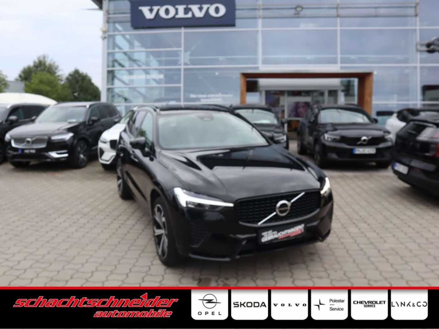 Volvo  B4 D AWD R-Design+Panorama+HUD+21Zoll+AHK+