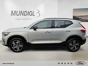 Volvo  XC40 Plus, B3 Mild-Hybrid, Benzin, Dark