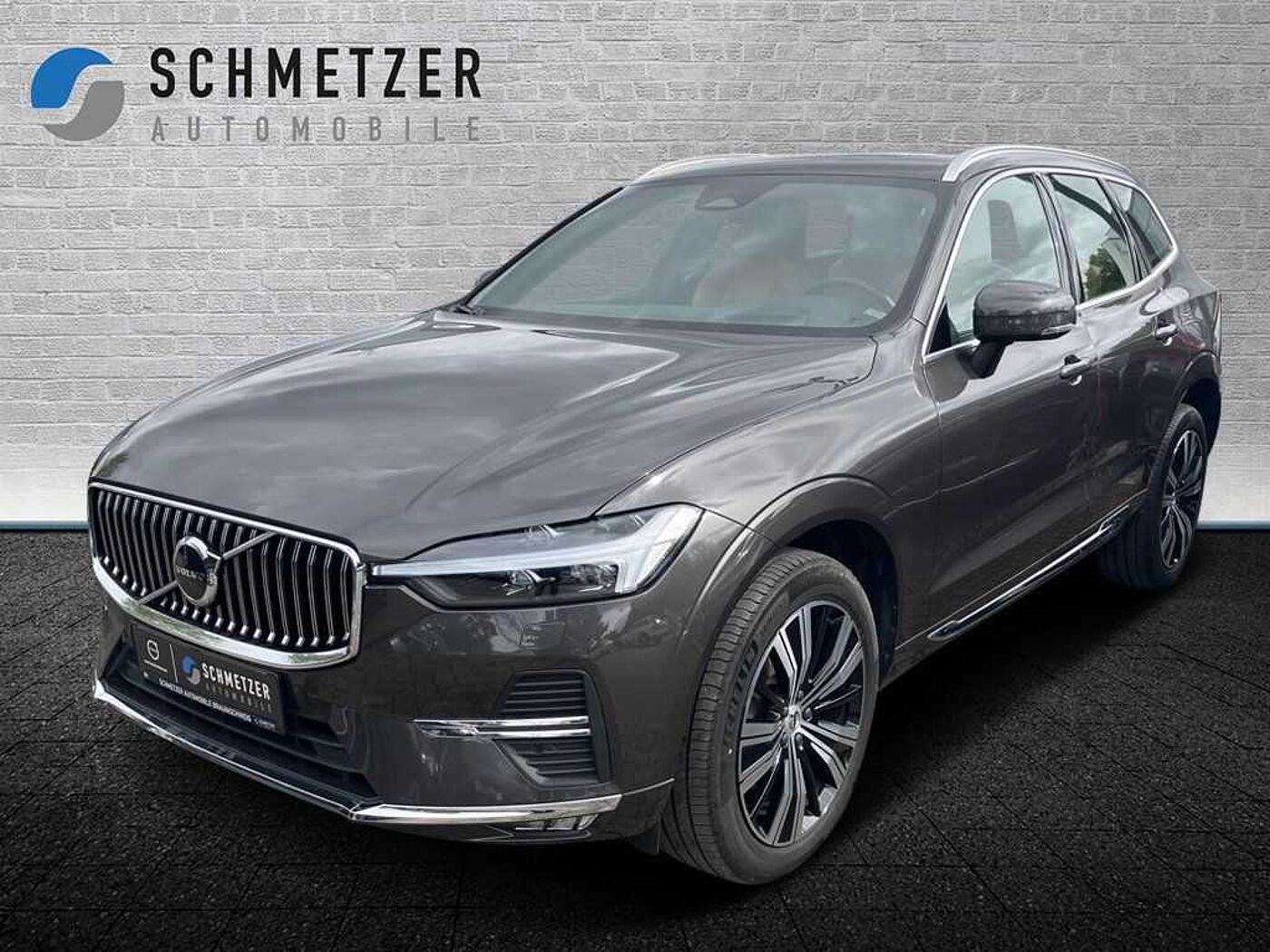 Volvo  +B5+D+AWD+Head-Up+PDC+R-Kam+Harman+Panorama+