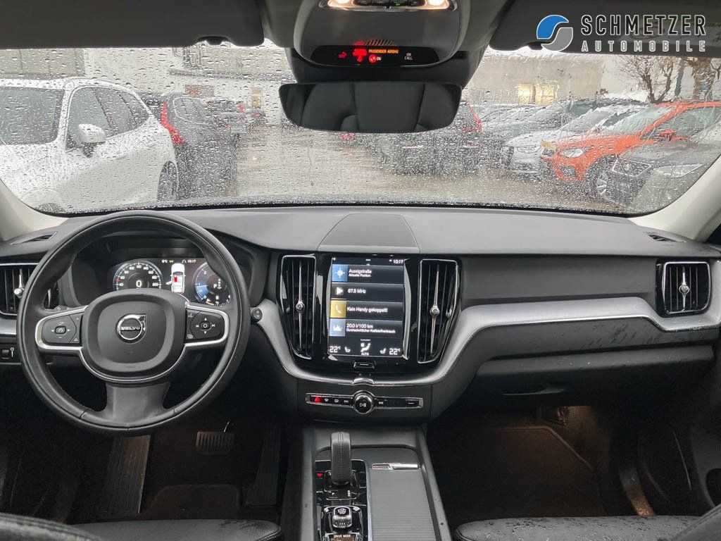 Volvo  +B5+AWD+Momentum Pro+Keyless+CArPLay+R-Kam. +