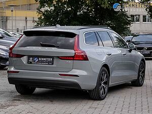 Volvo  +B3+CORE+Benzin+KAMERA+BLUETOOTH+LM+SHZ+NAVI+