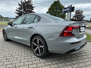 Volvo  S60 Ultimate, B5 AWD Mild-Hybrid, Benzin, Dark