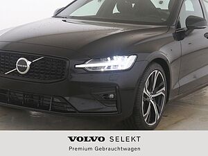 Volvo  B4 Mild-Hybrid Benzin Dark Plus Autom.