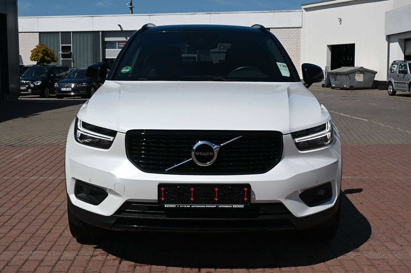 Volvo  T4 Autom. R-Design*FSHZG*PANO*BLIS*ACC*AHK