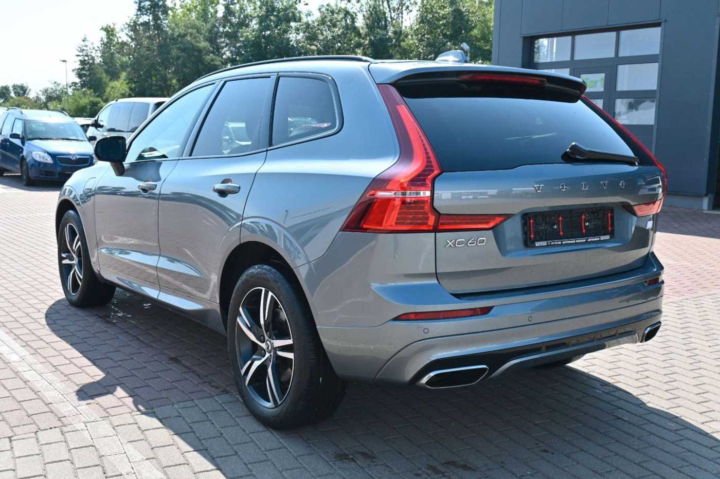 Volvo  T6 AWD Recharge R Design*LUFT*ACC*PANO*AHK*