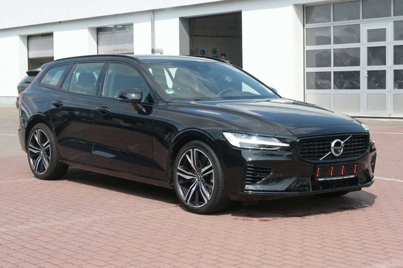 Volvo  Volvo V60 Recharge T8 AWD R-Design*PANO*360°*H/K