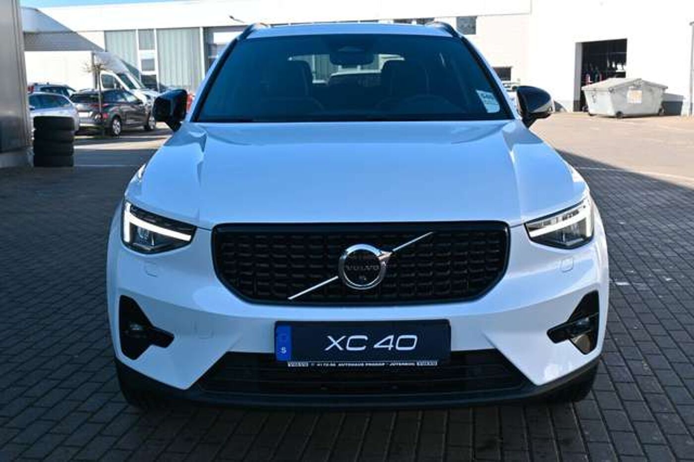 Volvo XC40 B4 B DKG Plus Dark gebraucht kaufen in Rutesheim Preis 36990 eur  - Int.Nr.: 12594 VERKAUFT