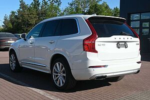 Volvo  INSCR* AWD *PANO*NAV*LED*ACC*STHZ*AHK*7Si