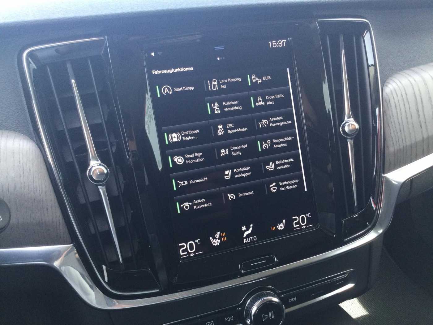 Volvo  D4 AWD PRO 360° LED MEMORY SHZ