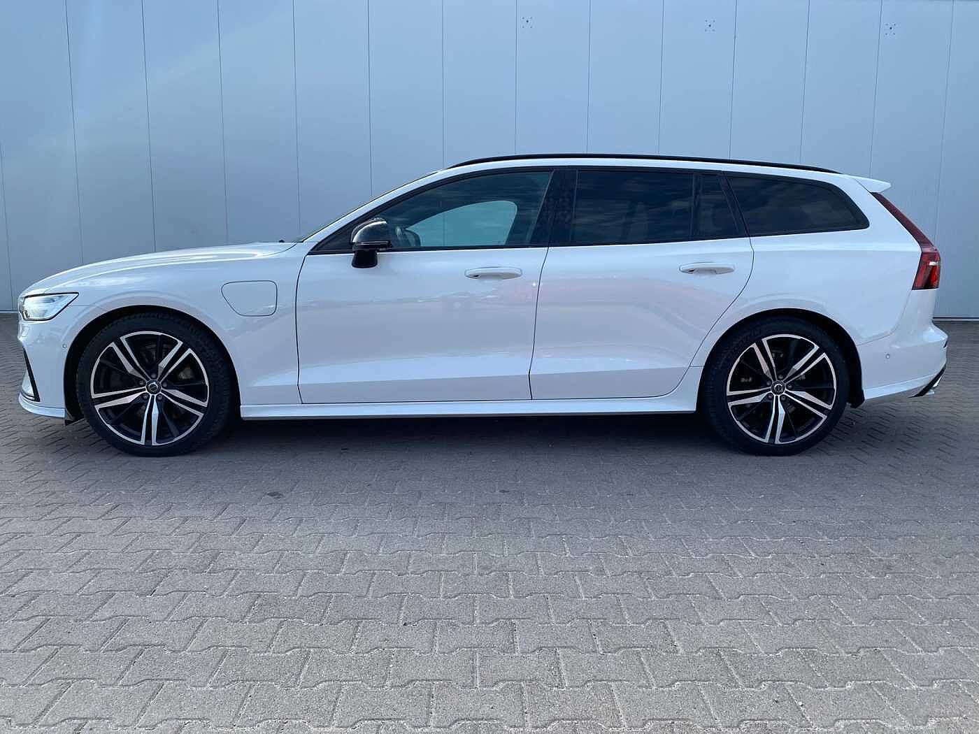 Volvo  T8 AWD R Design Plug-In Hybrid AHK SHZ LHZ