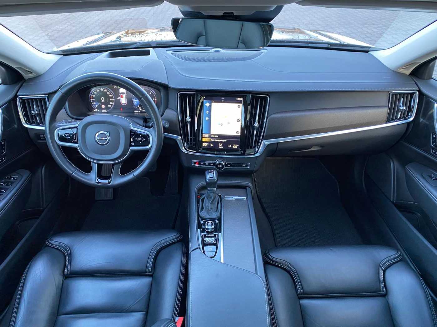 Volvo  D5 AWD Pro 360° HUD PANO STHZ