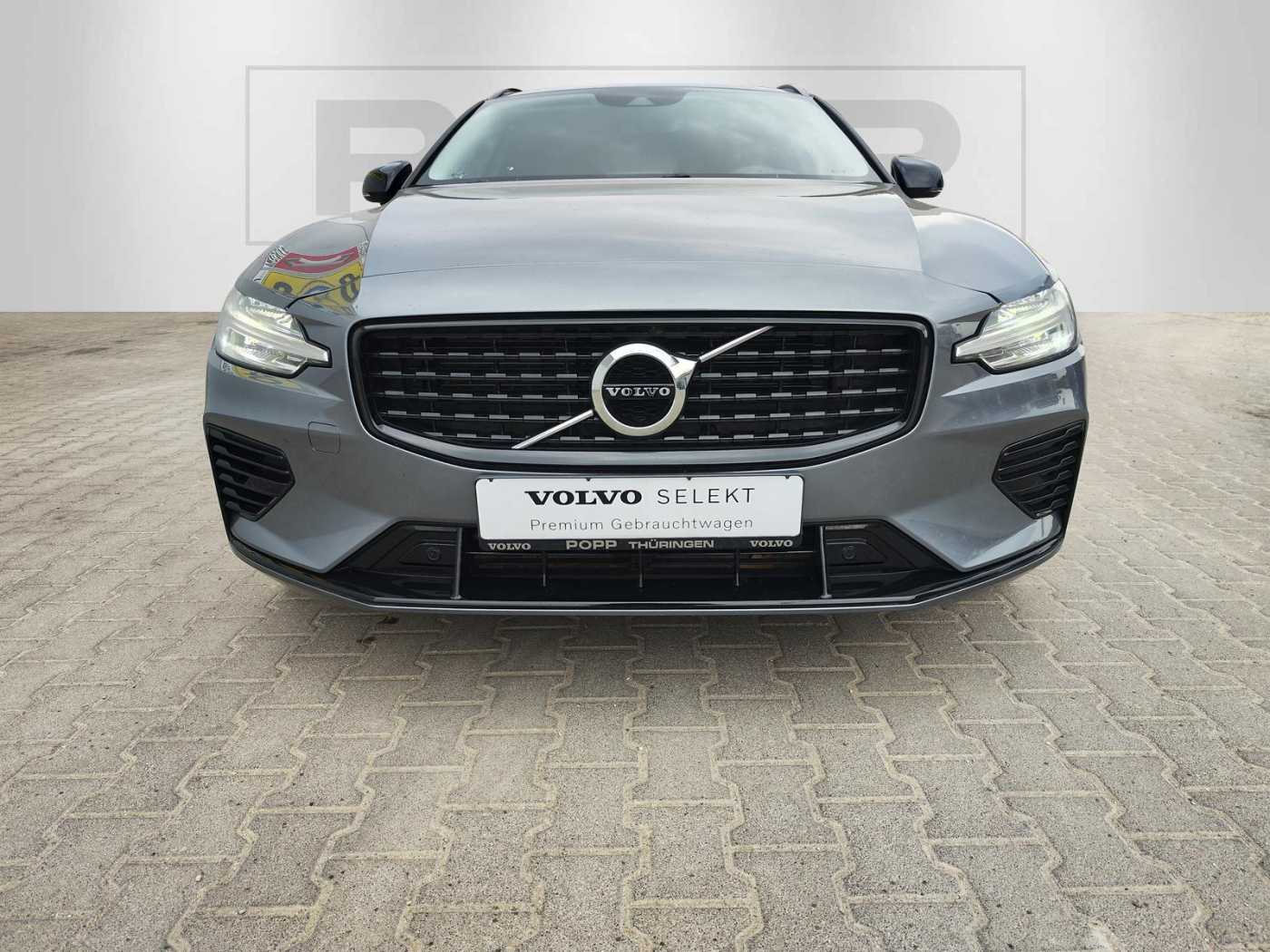 Volvo  T8 AWD Recharge R Design Expression AHK 0,5%