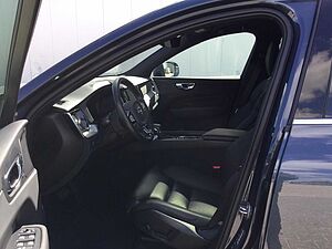 Volvo  D4 Inscription 20' DAB H/K KEYLESS NAV PANO