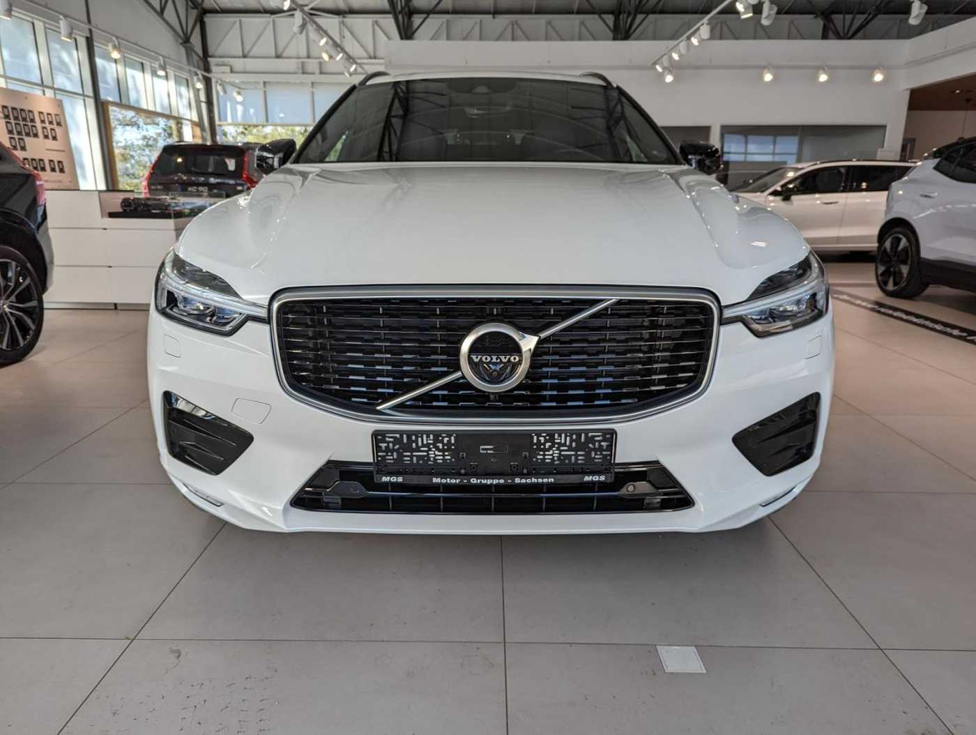 Volvo  Volvo XC60 B4 R-DESIGN AWD #StHz #360°