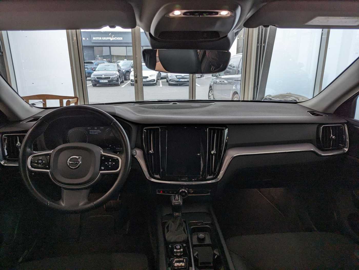 Volvo  Pro AWD