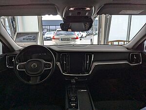 Volvo  V60 D3 Automatikgetriebe (110kW/150PS) Momentum Pro