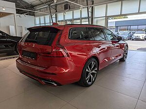 Volvo  T8 R Design Plug-In Hybrid AWD