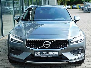 Volvo  D4 AWD Pro