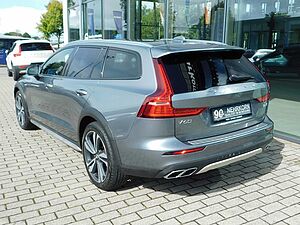 Volvo  D4 AWD Pro