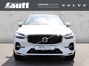 Volvo  2WD B4 EU6d Benzin Momentum Pro