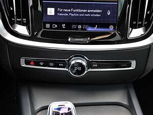 Volvo  Ultimate Dark AWD B5 Benzin HUD Leder digitales Cockpit Memory Sitze Soundsystem