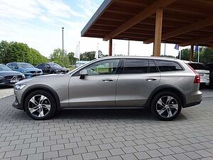 Volvo  Pro AWD