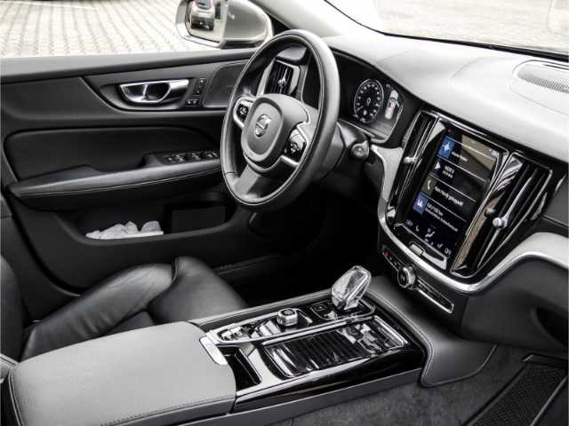 Volvo  Inscription Plug-In Hybrid AWD T6 StandHZG Navi Leder digitales Cockpit