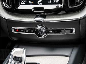 Volvo  Inscription 2WD B4 Benzin Navi Leder digitales Cockpit Memory Sitze Soundsystem