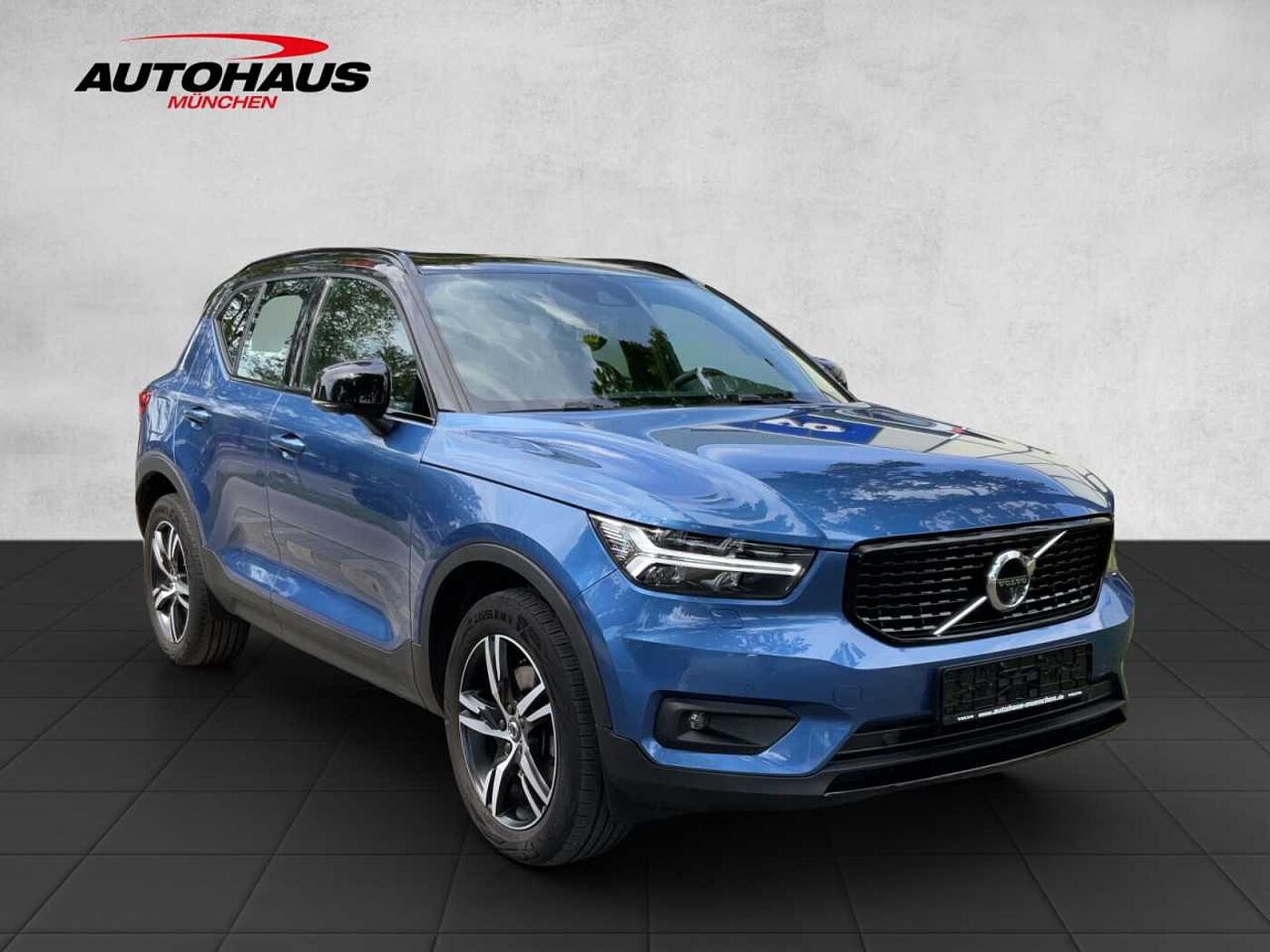 Volvo  XC 40 R Design AWD