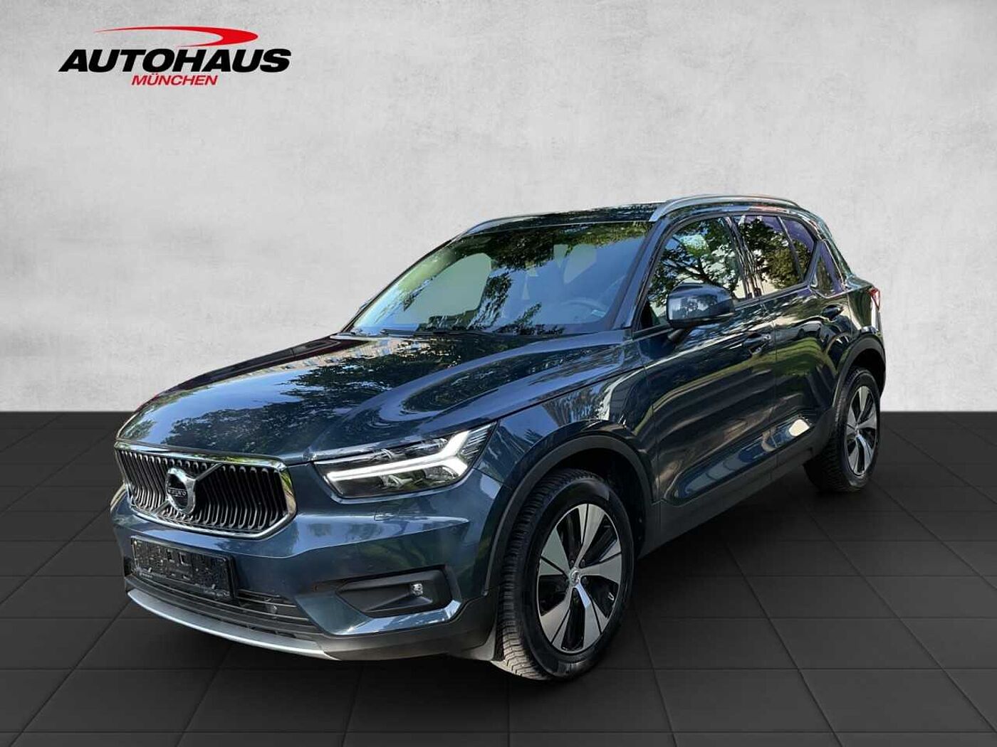 Volvo  XC 40 Momentum Pro 2WD