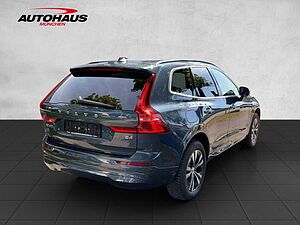 Volvo  XC 60 Momentum Pro 2WD