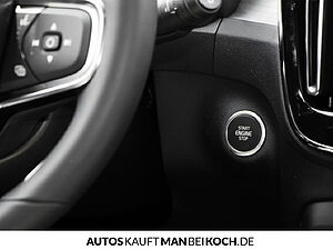 Volvo  XC40 Core, T2 Automatikgetriebe, Benzin