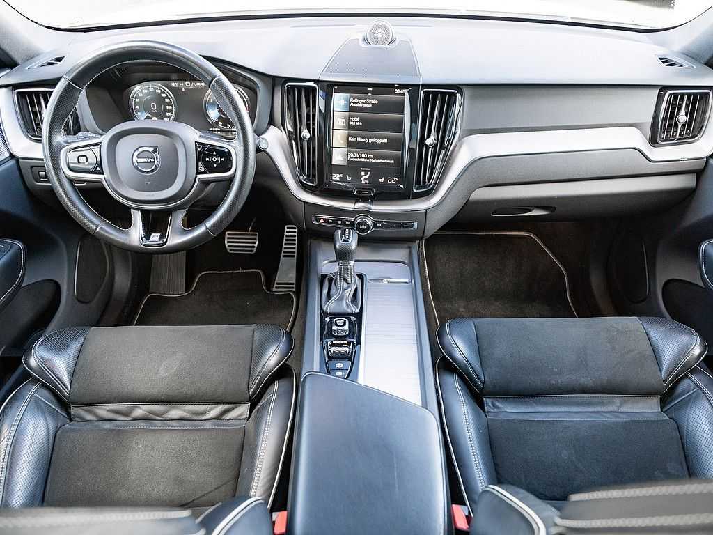 Volvo  T5 AWD R-Design