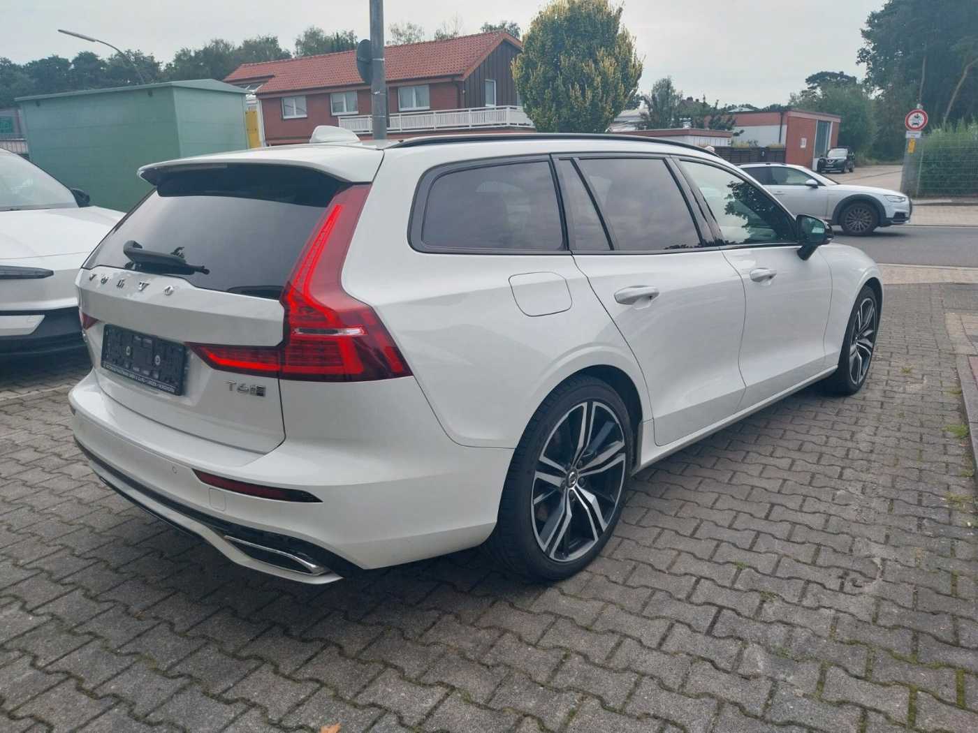 Volvo  T6 Kombi R Design Plug-In Hybrid AWD