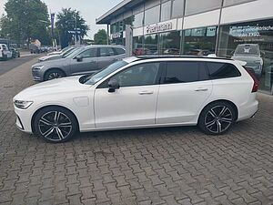 Volvo  T6 Kombi R Design Plug-In Hybrid AWD