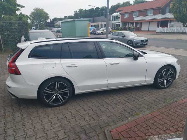 Volvo  T6 Kombi R Design Plug-In Hybrid AWD