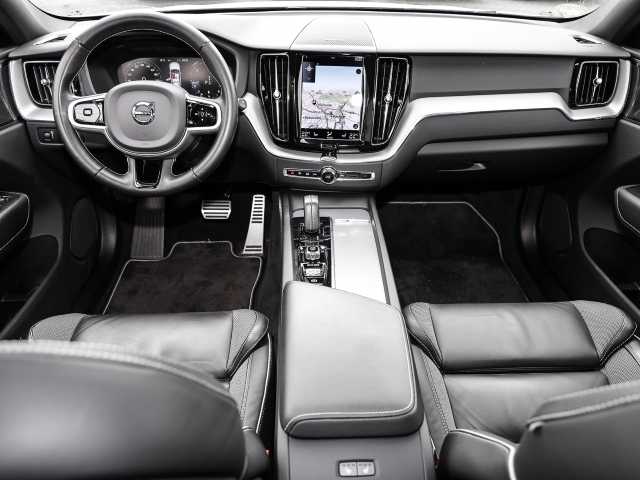 Volvo  R Design AWD B4 Diesel EU6d Allrad StandHZG Navi digitales Cockpit Memory Sitze