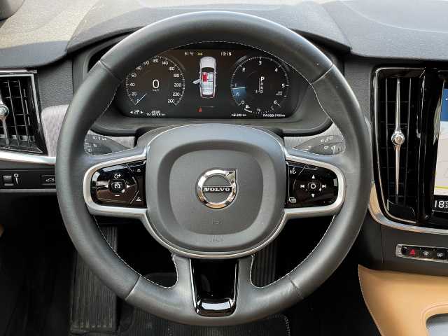 Volvo  Cross Country Pro AWD D4 EU6d-T Allrad StandHZG Navi Leder digitales Cockpit Mem