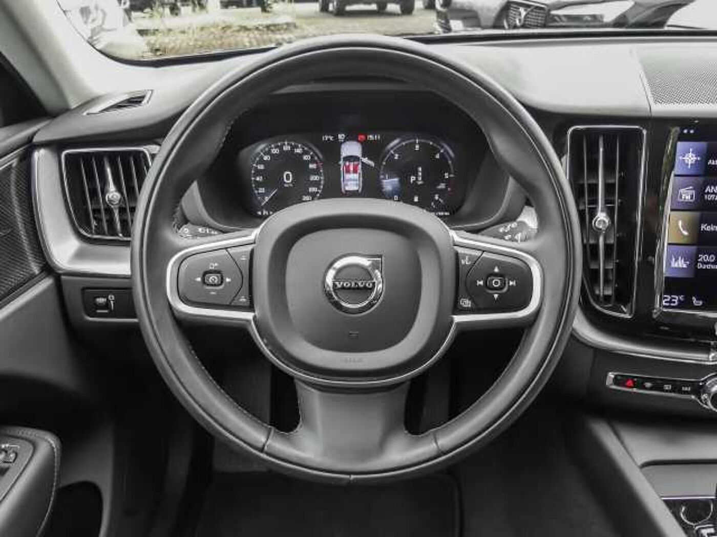 Volvo  Momentum Pro AWD B4 Diesel EU6d Allrad StandHZG Navi digitales Cockpit Soundsyst