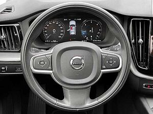 Volvo  Momentum Pro AWD B4 Diesel EU6d Allrad StandHZG Navi digitales Cockpit Soundsyst